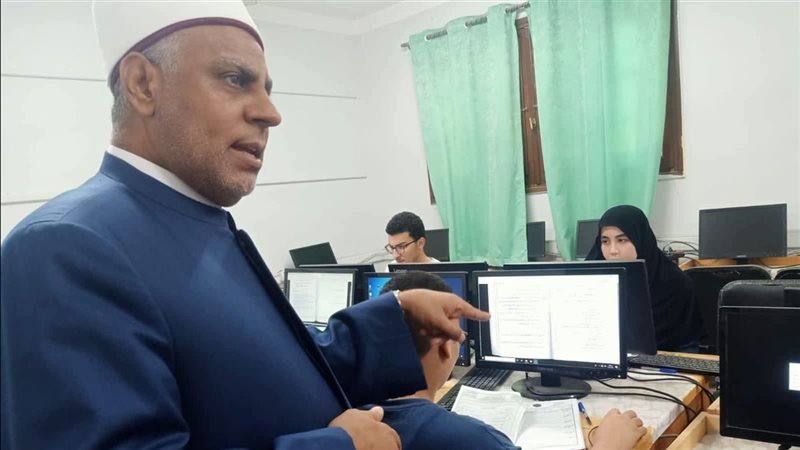 رئيس قطاع المعاهد