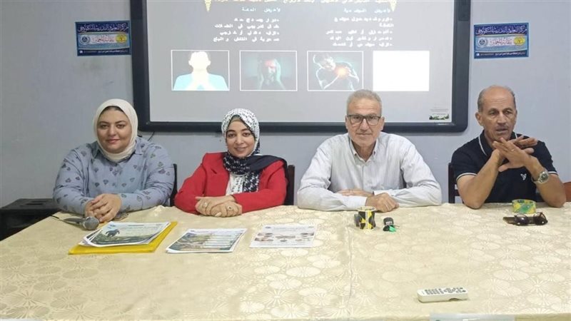 جانب من الندوة 