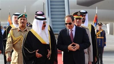 السيسي يستقبل ملك البحرين بالعلمين ويبحثان التعاون والقضايا المشتركة