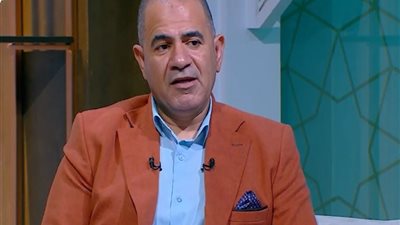 كيف غيرت التكنولوجيا مفهوم المشروعات والعمل من المنزل؟.. خبير يجيب