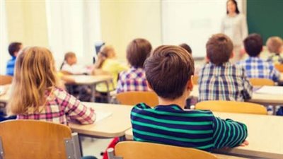 خبيرة مناهج: إصلاح التعليم يبدأ بتغيير الفلسفة التربوية.. وليس بتعديل الكتب