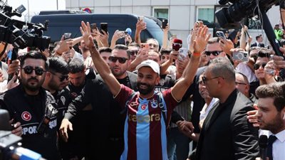 محمد صلاح يوحّد العرب حول تركيا.. النجم المصري يشعل شغف الجماهير بالدوري التركي