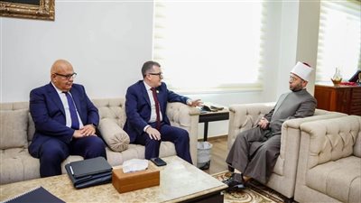 وزيرا الأوقاف والتخطيط والتنمية الاقتصادية يبحثان تعزيز التعاون
