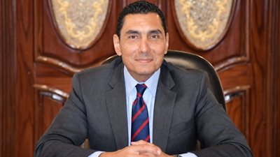 وزير الشباب والرياضة يطمئن على نور عصام وفريال أشرف عقب تعرضهما للإصابة