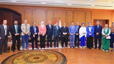 رئيس جامعة كفر الشيخ يستقبل وفد هاكاثون الابتكار في الحوسبة والذكاء الاصطناعي