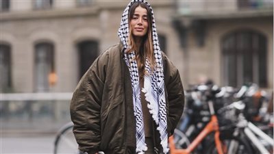 الكوفية الفلسطينية والدانتيل يلفتان الأنظار بشوارع كوبنهاجن بأسبوع الموضة 2027