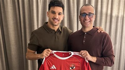 الأهلي يعلن انضمام منصف بقرار إلى معسكر الإعداد في إسبانيا