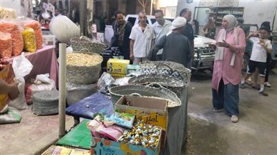 محافظ أسيوط: حملات يومية بشارع رياض بحي شرق للقضاء على الإشغالات والتعديات 