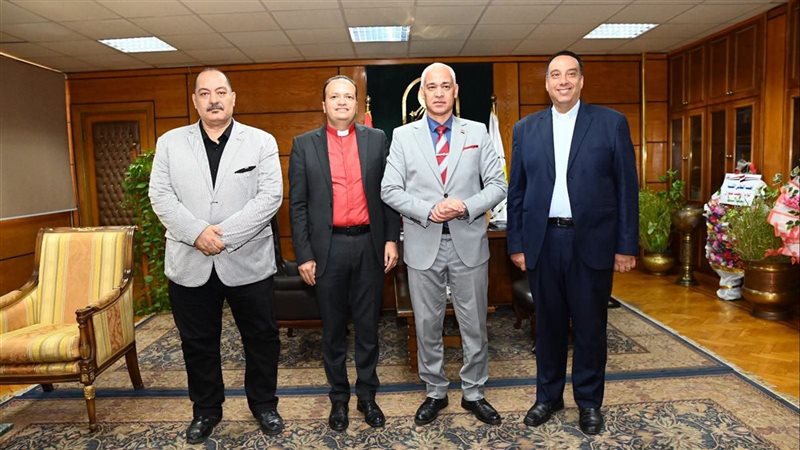 رئيس جامعه أسيوط