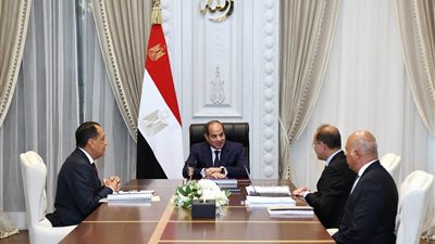 الرئيس السيسي يوجه بحزمة تسهيلات ضريبية ثالثة وتحسين الخدمات للممولين