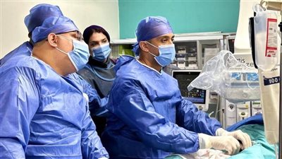 هيئة الرعاية الصحية تنجح في زراعة منظم ضربات قلب لاسلكي بمجمع الإسماعيلية الطبي