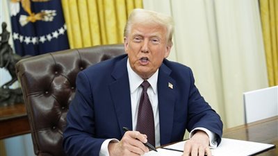 ترامب يكشف قنوات تواصل مع الحرس الثوري الإيراني.. ويؤكد: لسنا مستعجلين