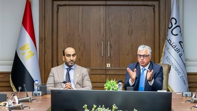 اقتصادية قناة السويس تبحث مع وفد عُماني تعزيز التعاون والاستثمار الصناعي