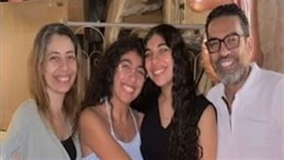 «سمع عن الفلوس والذهب».. إيهاب منصور يكشف دافع المتهم في مقتل أسرة التجمع