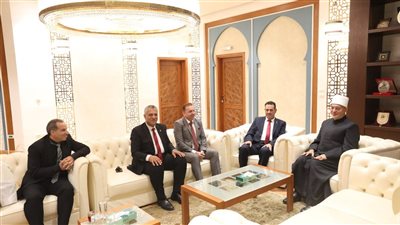 مفتي الجمهورية يستقبل مدير معهد المخطوطات العربية لبحث تعزيز التعاون