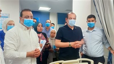 وزير الصحة يكلف نائبه بزيارة مصابي حادث الإسماعيلية والاطمئنان على حالتهم