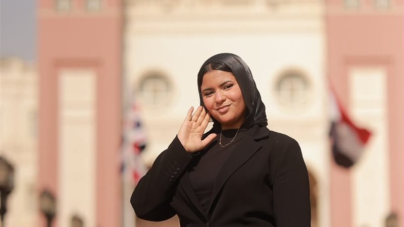 الطالبة روان 