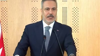هاكان فيدان: الشعبان المصري والتركي تعانقا بانتقال محمد صلاح إلى تركيا