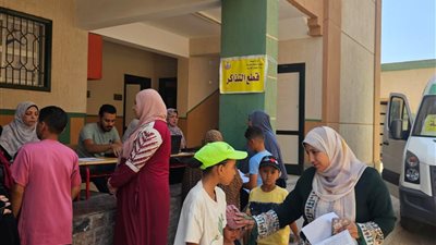 محافظ الغربية يتابع القافلة الطبية بكفر ششتا بمركز زفتى | تفاصيل