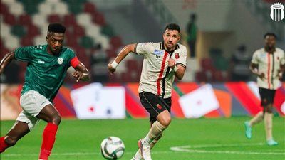 الرياض يتعادل مع الاتفاق بالشوط الأول من دوري روشن بمشاركة تريزيجيه