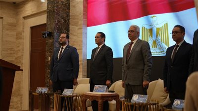 رئيس جامعة الأزهر يشهد حفل معسكر إعداد الكوادر الطلابية بالإسماعيلية