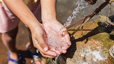 رغم وفرة المياه.. 151 بلدية سويسرية تحظر ملء المسابح وسقي الحدائق
