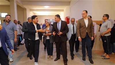 محافظ دمياط يتفقد المستشفى ويتابع أعمال إنشاء مبنى الأورام الجديد