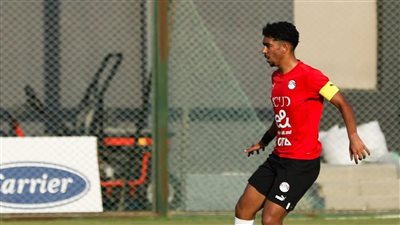 مدافع منتخب مصر يوقع لابوقير للأسمدة 3 مواسم                     