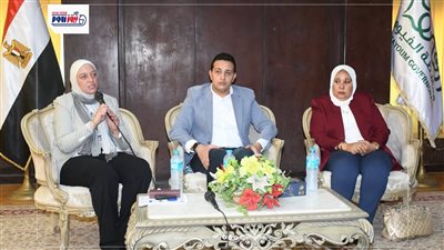 نائب محافظ الفيوم يناقش مشروعات الدورة الثامنة لمنح GEF لتمويل المشروعات البيئية