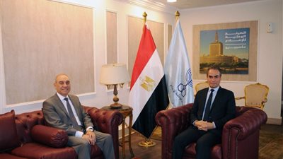 بروتوكول تعاون بين «الوطنية للإعلام» و«الاستعلامات» لتنسيق الرسالة الإعلامية