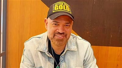 كواليس أغنية « حلّي حلّي» لـ لطيفة.. خالد تاج الدين: عمرو دياب سمعها وأعجب بها