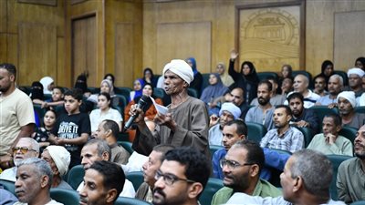 محافظ قنا: اللقاء المفتوح مع المواطنين أحد أهم آليات التواصل المباشر وحل المشاكل