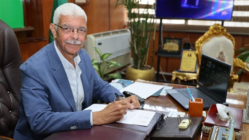 رئيس الجامعة 