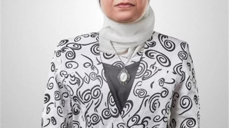 الأستاذة داليا مصطفي
