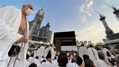«مشرف لكل 50 شخص».. ضوابط العمرة 2026 للمصريين في السعودية |خاص