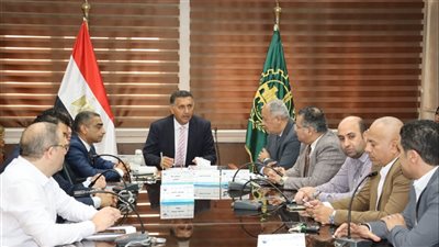 محافظ القليوبية يوجه بتفعيل جدول أسبوعي لتنظيم استقبال حالات الإسعاف والمصابين