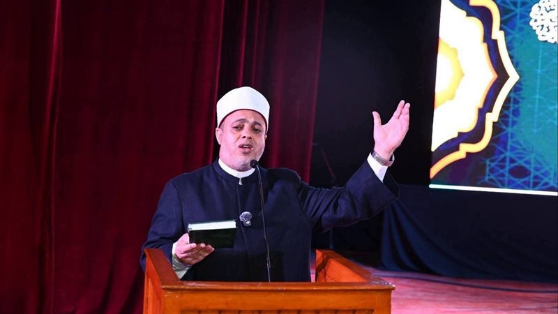 الدكتور عبد علي خليفة