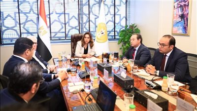 منال عوض تبحث تعزيز المعايير البيئية بمشروع برج فوربس العالمي بالعاصمة الجديدة