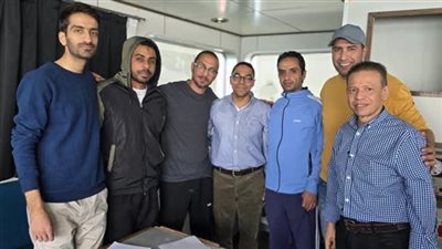 بعد الإفراج عنهما.. وصول بحارين مصريين من إيران إلى مصر فجر اليوم
