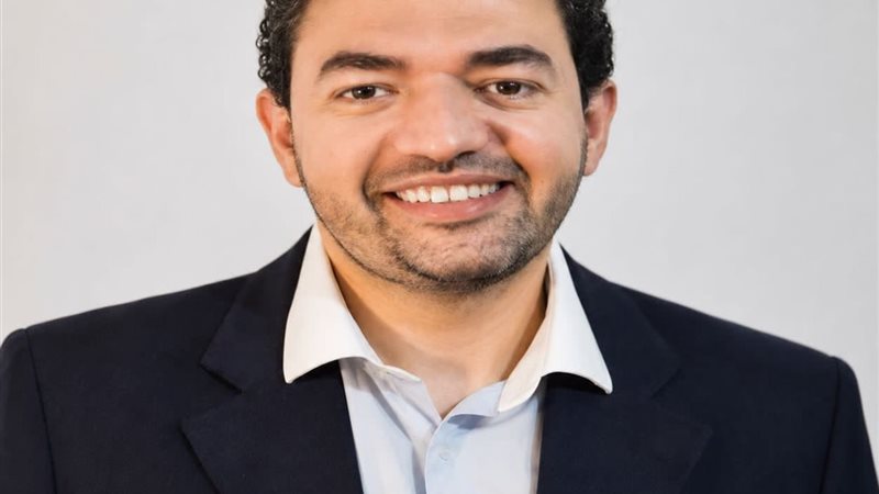  الدكتور محمد أمين