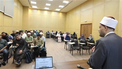 الإفتاء تناقش التأصيل الأصولي ومهارات البحث للدارسين الماليزيين