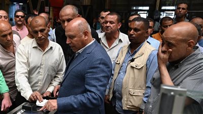 وزير النقل يهنئ العاملين بالوزارة وهيئاتها وشركاتها بذكرى المولد النبوي الشريف