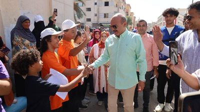 محافظ السويس يتابع مشاركة المدارس وذوي الهمم في مبادرة «سويسنا أجمل بينا»