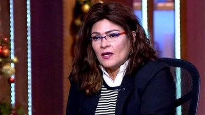 كاتبة ترد على تصريحات شحاتة المقدس:هذه المهنة الشريفة أحد أسباب بقائنا أحياء