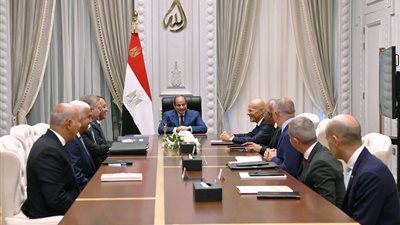 السيسي يشدد على استمرار مصر في تقديم التيسيرات اللازمة لشركة إيني الإيطالية