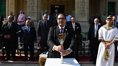 جامعة القاهرة تستقبل شعلة دورة الألعاب الإفريقية للجامعات وسط أجواء احتفالية