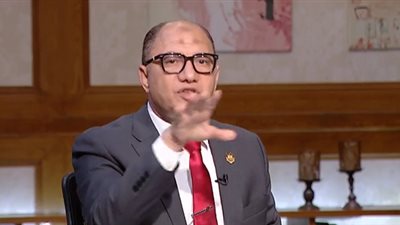 «ياريت يسيبونا نشتغل ونعمل مصانعنا».. طارق عبدالعظيم يكشف خطته لزيادة الإنتاج 