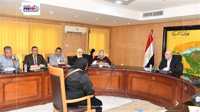 محافظ الفيوم يوجه بسرعة تطهير بركة الأكسدة الطبيعية لمياه الصرف الصحي بالشواشن