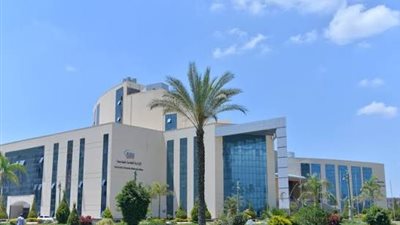 مصرع طالبة بطب الأسنان جامعة كفر الشيخ الأهلية عقب سقوطها من المدرج المركزي
