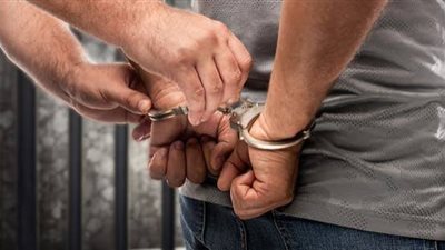 من المكالمات إلى التشهير.. سقوط صانع محتوى بحثاً عن المشاهدات